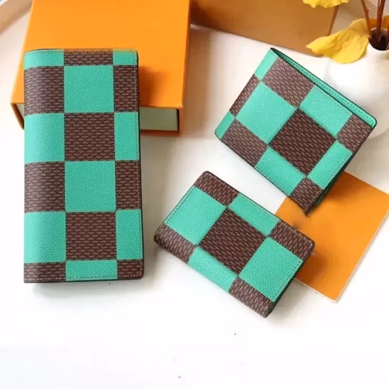 Wholesale Market Designer Women Men Man Clothing High Quality T Shirt Hoodies Tshirt Tee L′ ′ V Monogram Print Luxury Quality Hoodies